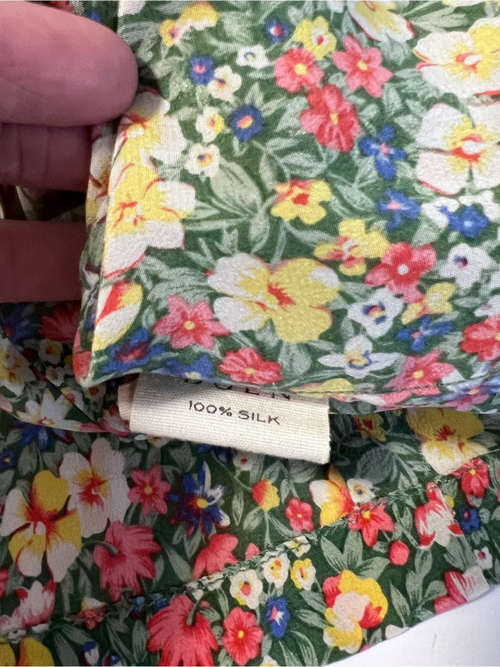 Doen Bel Top  Silk Green Valley Floral Short Sleeve Sz S - Picture 7 of 8